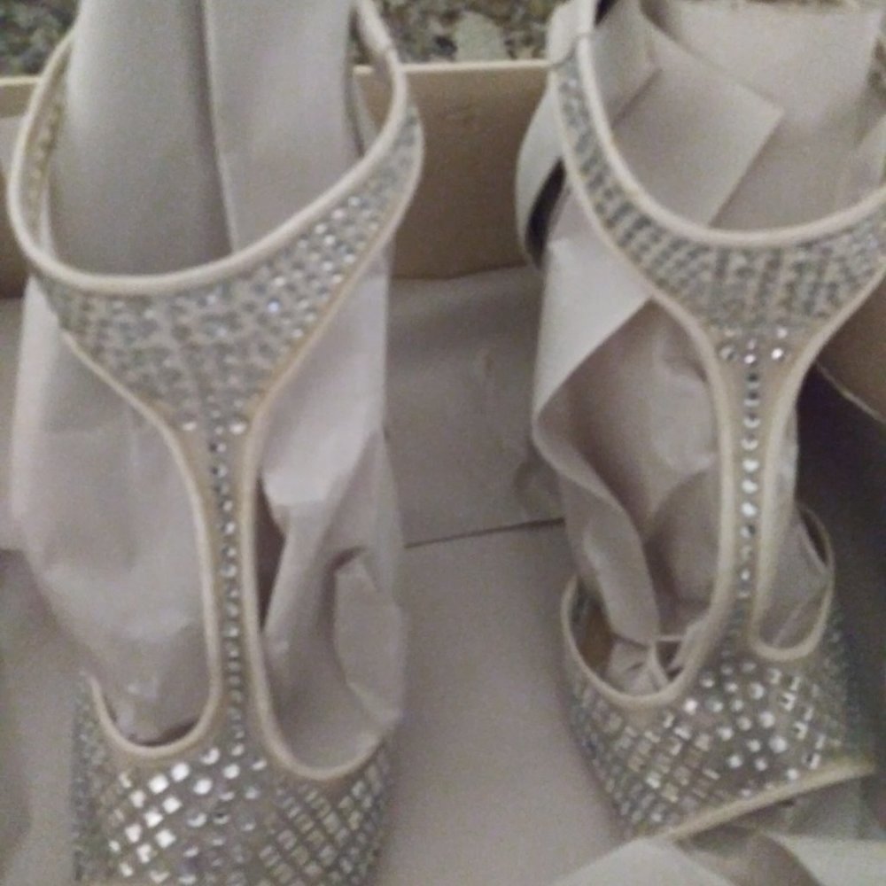 New Ivory Dress Satin Heel